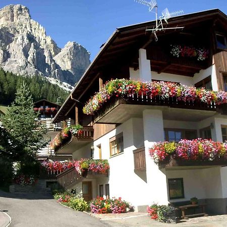 Ciasa Confolia Hotel Corvara In Badia Exterior foto