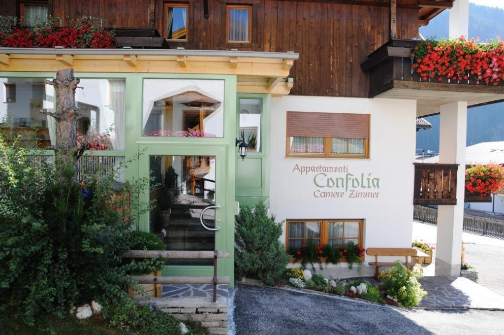 Ciasa Confolia Hotel Corvara In Badia Exterior foto